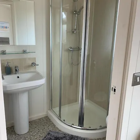 23 Ocean View With Hot Tub Available As An Additional Add On Ilfracombe Exterior photo